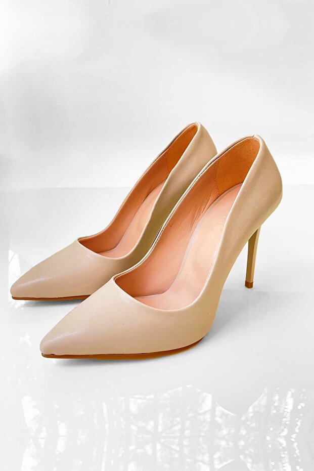 Thin Heeled Stiletto - 6