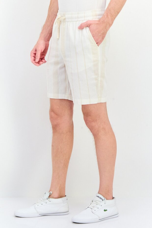 شورت رجالي مخطط أساسي، أبيض فاتح - 2