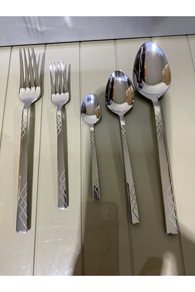 Zümrüt 60 parça set - 4