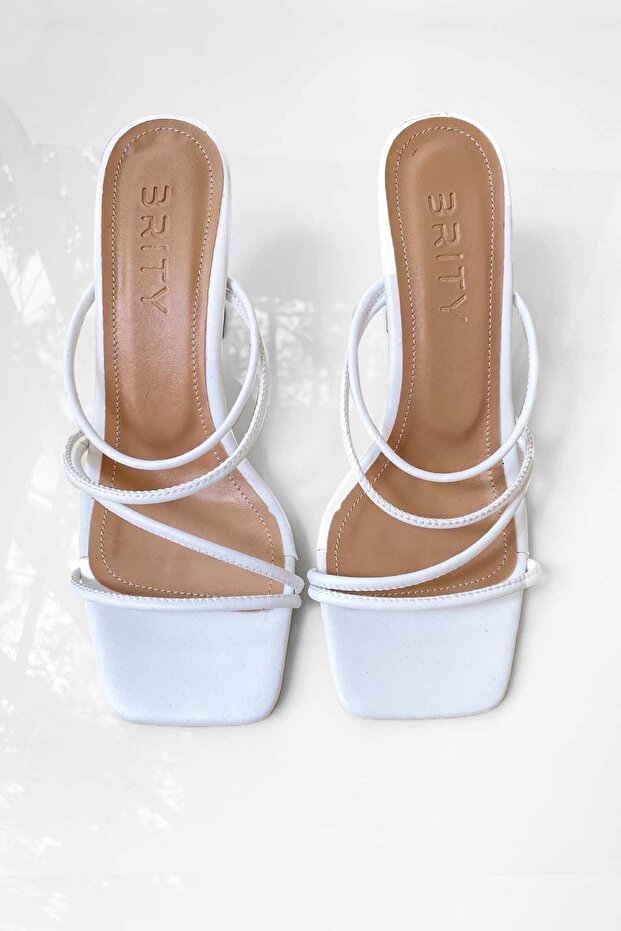 Çapraz Bantlı Topuklu Sandalet - 5