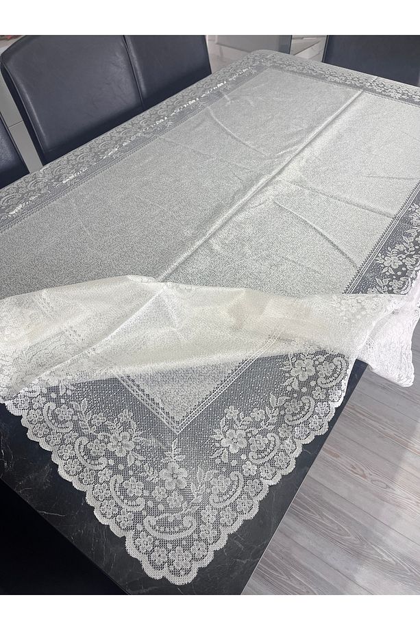 Dertsiz Tül Masa Örtüsü - 3
