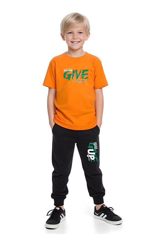 Give Printed Boy's Double Pocket Bottom-Top Set