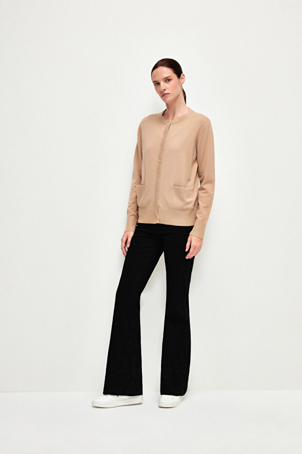 Düğmeli Simli Cepli Triko Hırka - 4