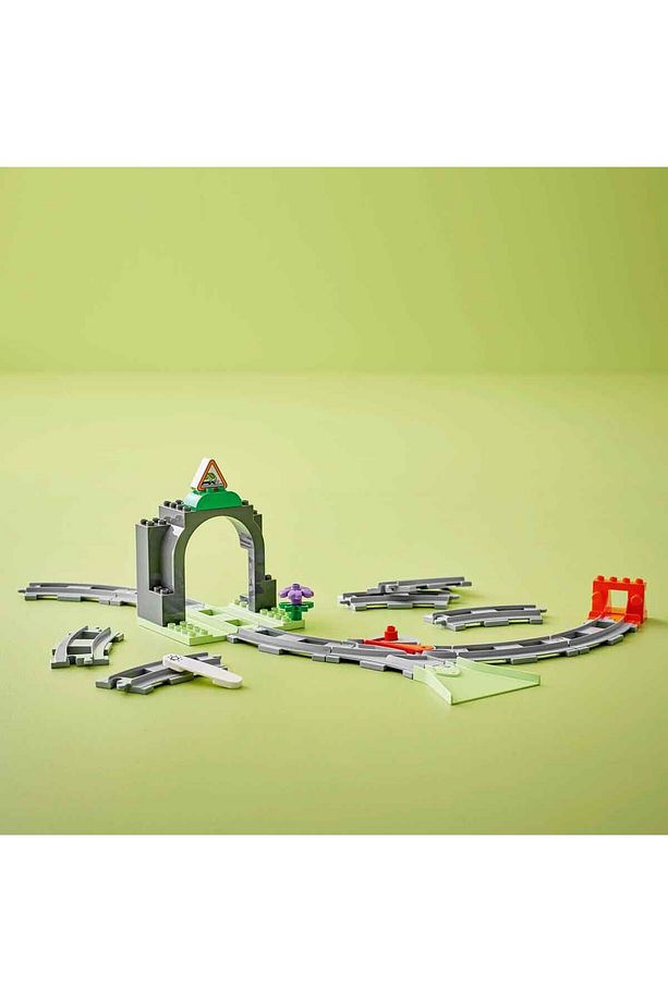 DUPLO Kasabası Tren Tüneli ve Rayları Ek Macera Seti 10425 - 2 Yaş ve Üzeri Çocuklar İç - 8