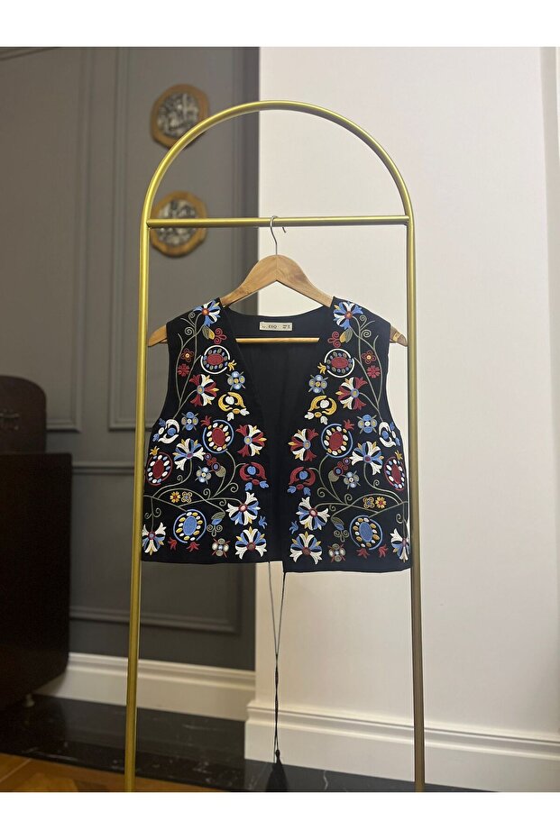 Nakışlı Yelek - 4