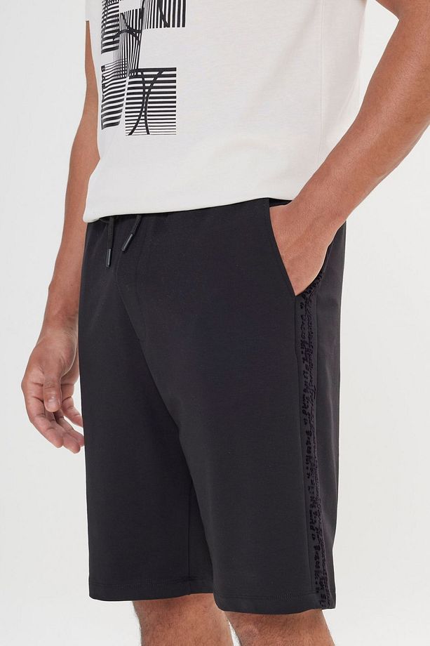 Erkek Siyah Standart Fit Normal Kesim Casual Örme Şort - 4