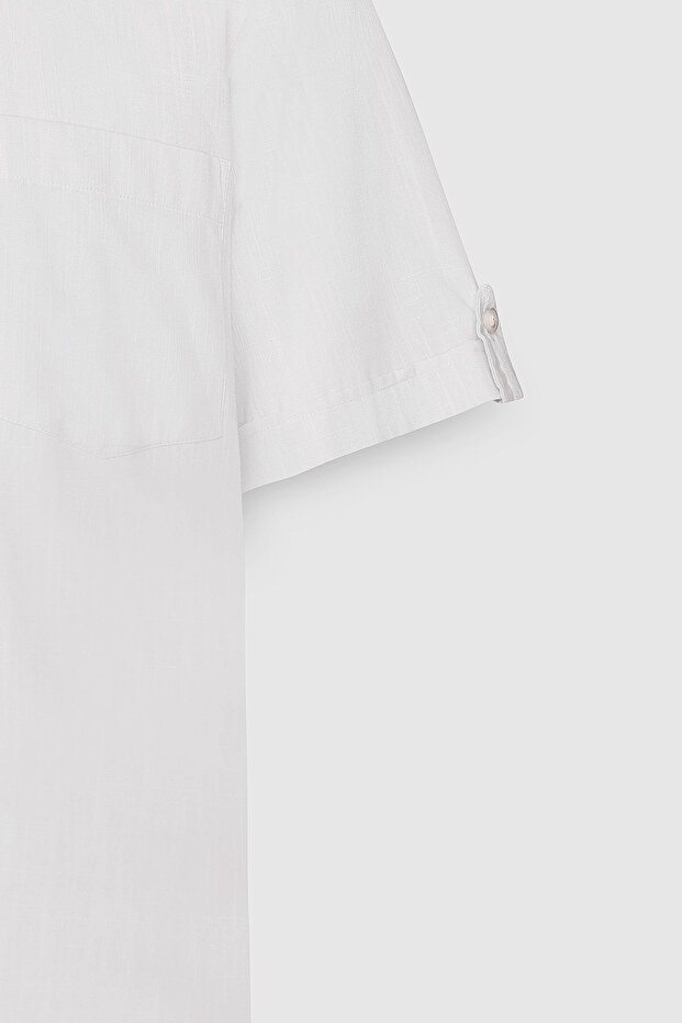 Erkek Beyaz Comfort Fit Rahat Kesim Düğmeli Yaka Keten Görünümlü %100 Pamuk Kısa Kollu Gömlek - 8