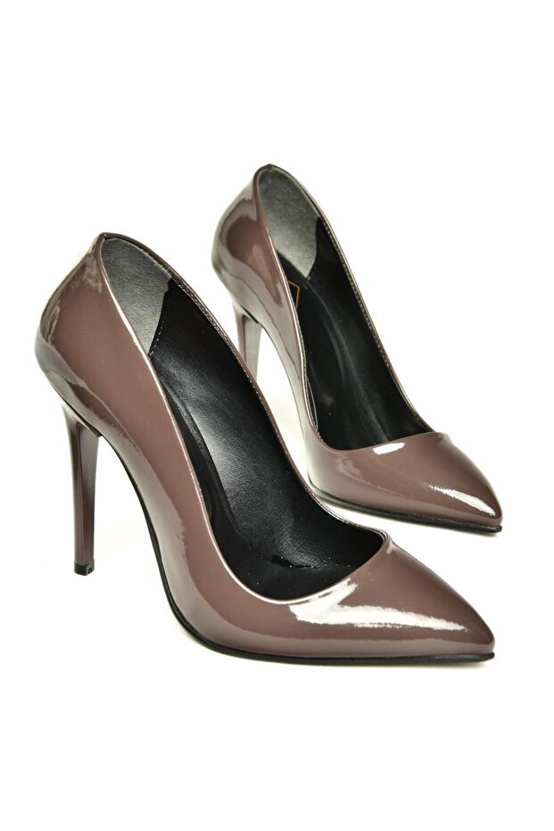 8922151908   Καφέ λουστρίνι γυναικεία παπούτσια με λεπτό τακούνι - 8