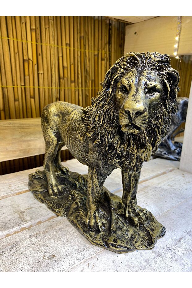 Aslan Kral Heykel - 2