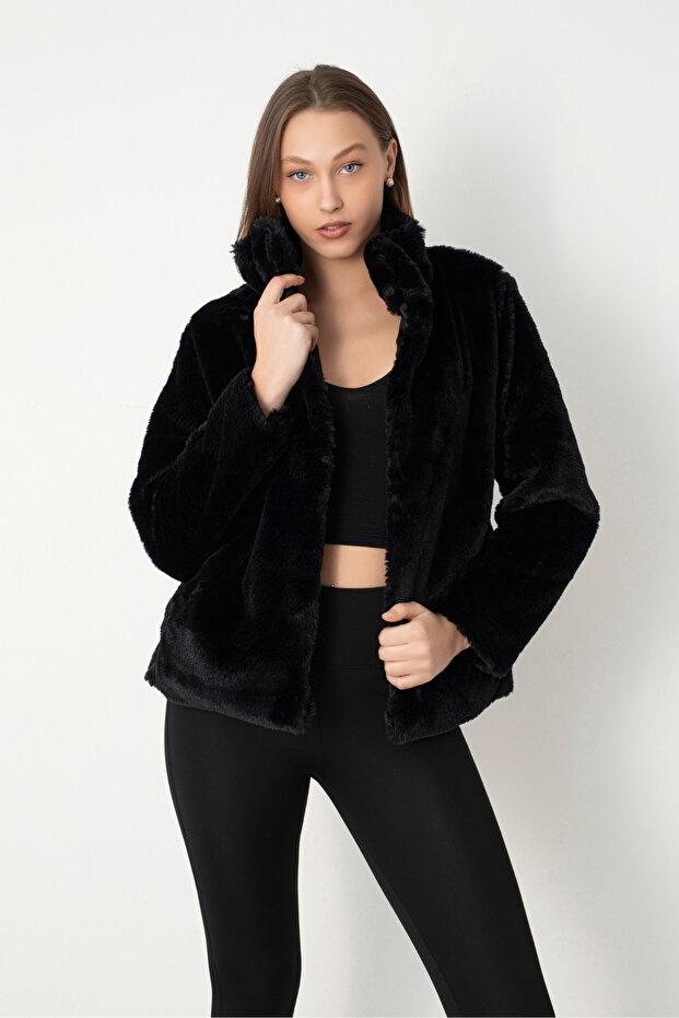Dofi Women &Apos; S Black Plush Coat with Snap Fasteners, Pockets, Soft and Stylish