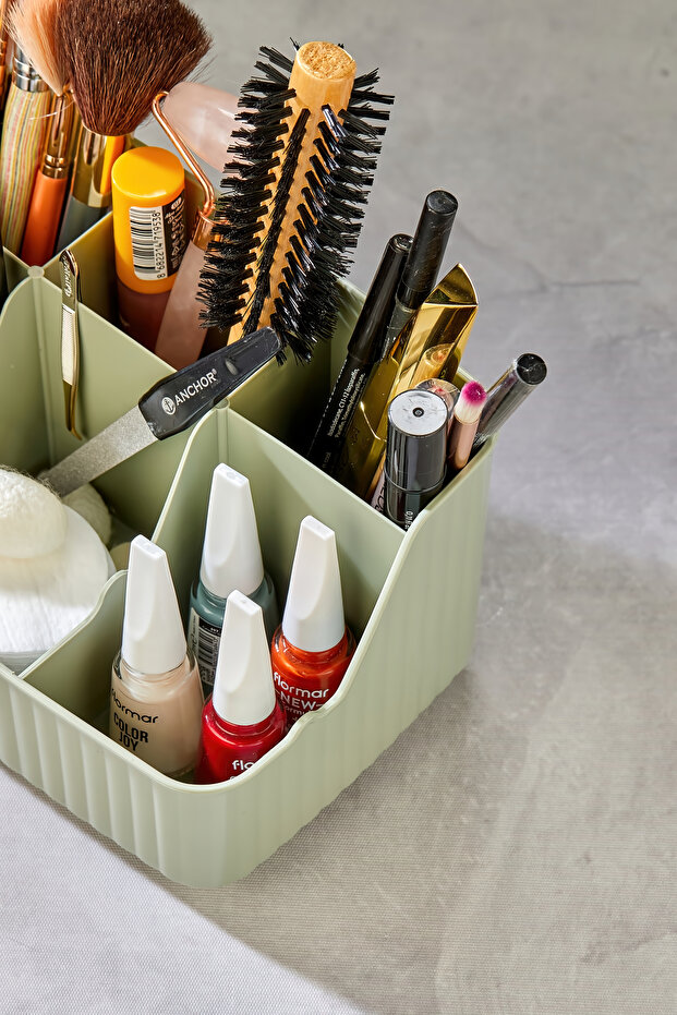 Line 6' Compartment Makeup Organizer - 7