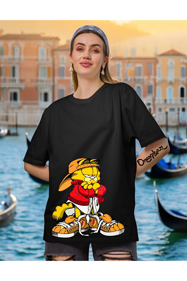 Garfield Design Printed Women's Oversize T-Shirt