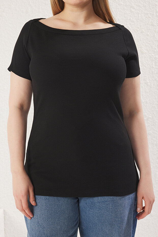 Siyah Fitted Kayık Yaka Fitilli Kaşkorse Örme Büyük Beden Bluz TBBSS25AF00047 - 3