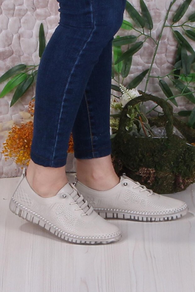 4243 Soft Comfortable Flexible Rubber Laced Genuine Leather Women's Shoes