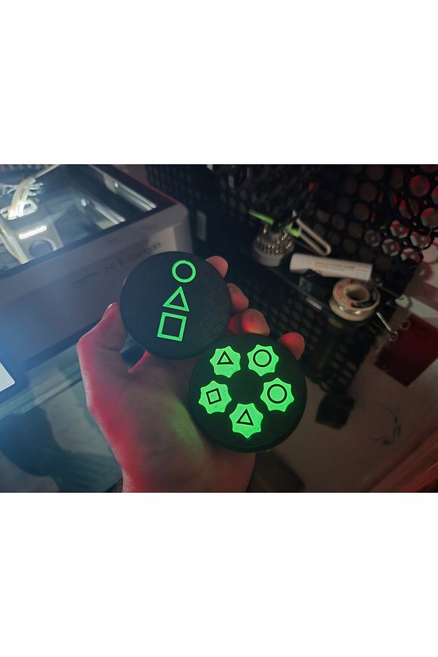 Squid Game Gonggi 5 Taş Oyun Seti Kutulu Fosforlu - 1