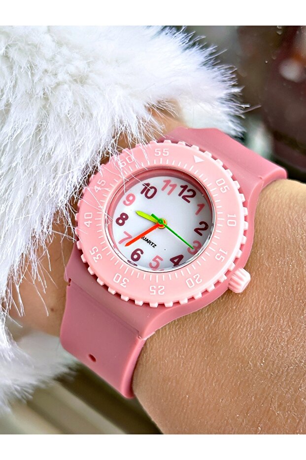 WXC25E335 7 Years and Above Rotating Frame Children's Wristwatch with Silicone Band