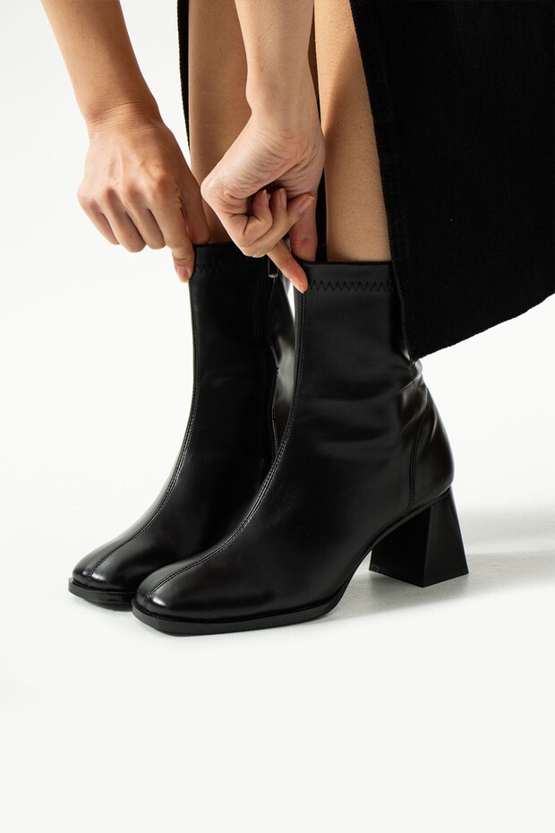 Μπότες Alina Model Blunt Toe Stretch - 4