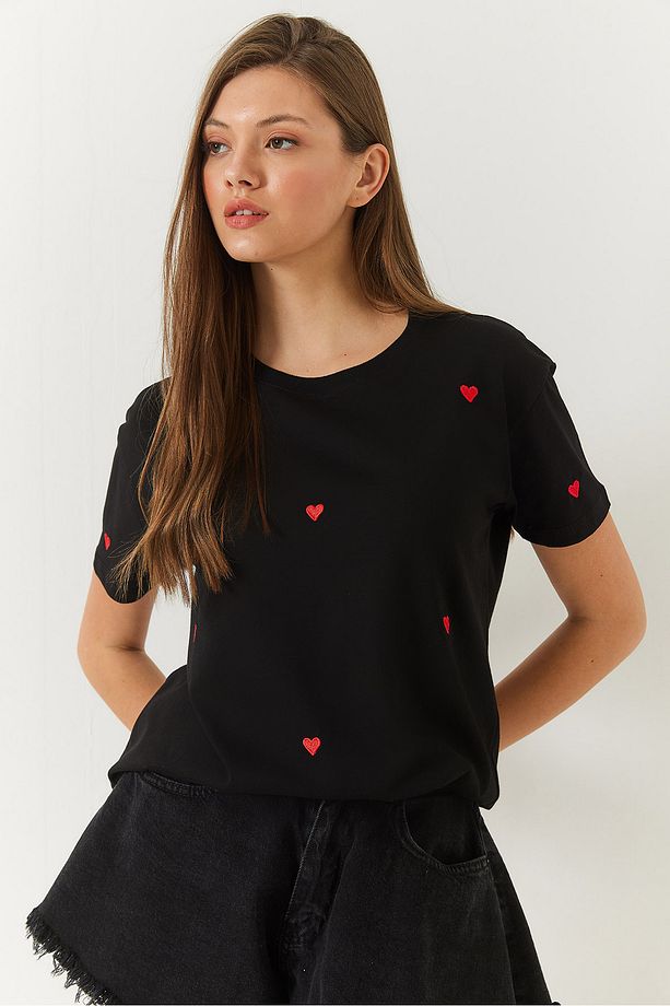 Kadın Kalp Nakışlı Tshirt 60602004 - 3