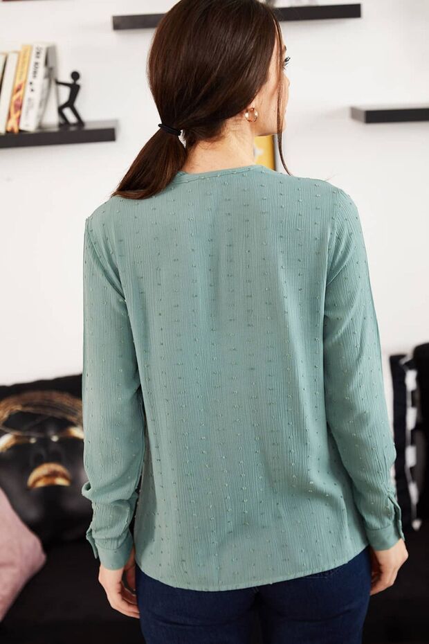 Türkisfarbenes, gemustertes Damenhemd mit gebundenem Kragen ARM-20K001150 - 4