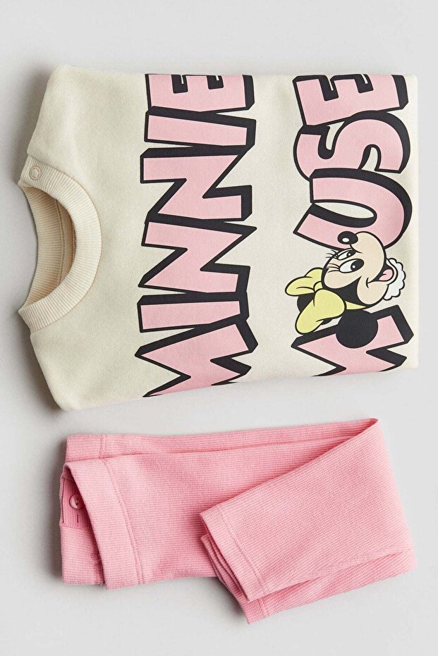 2-piece sweatshirt and leggings set