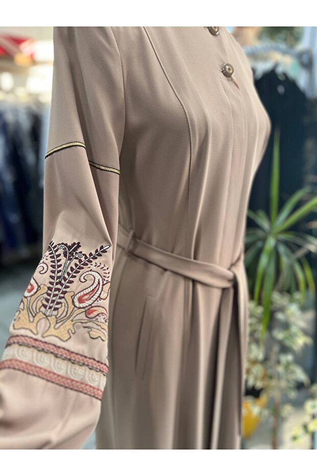 Bej Nakış Modelli Pardesü - 3