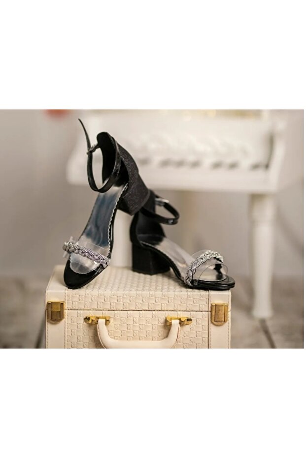 Transparent Sinderralla Shoes