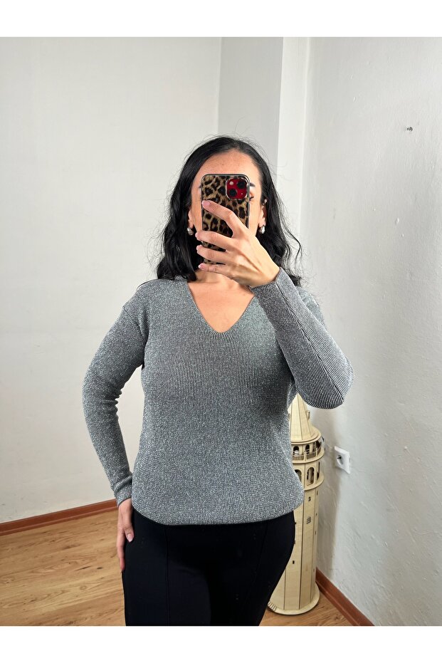 SİMLİ V YAKA TRİKO BLUZ - 6