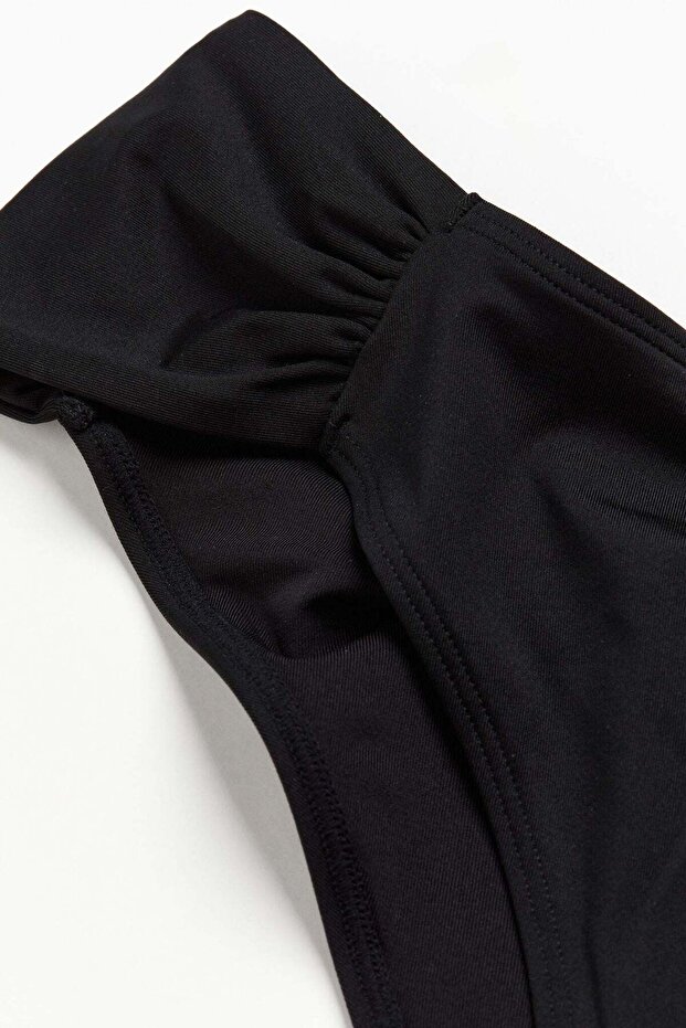 Cheeky Bikini bottoms