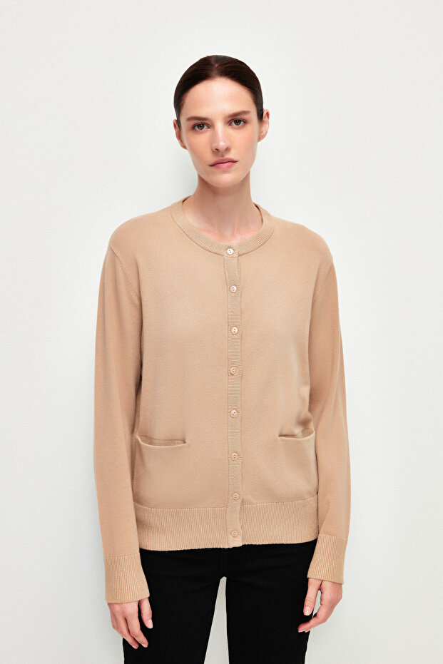 Düğmeli Simli Cepli Triko Hırka - 5