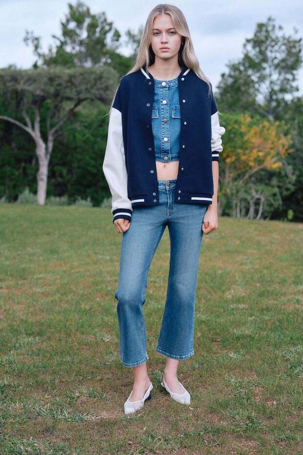 Flared Low Ankle Jeans - 2