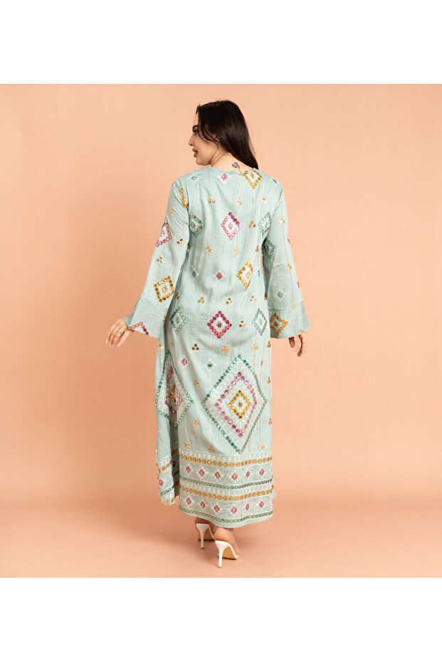 جلابية متلألئة بأنماط هندسية - 4