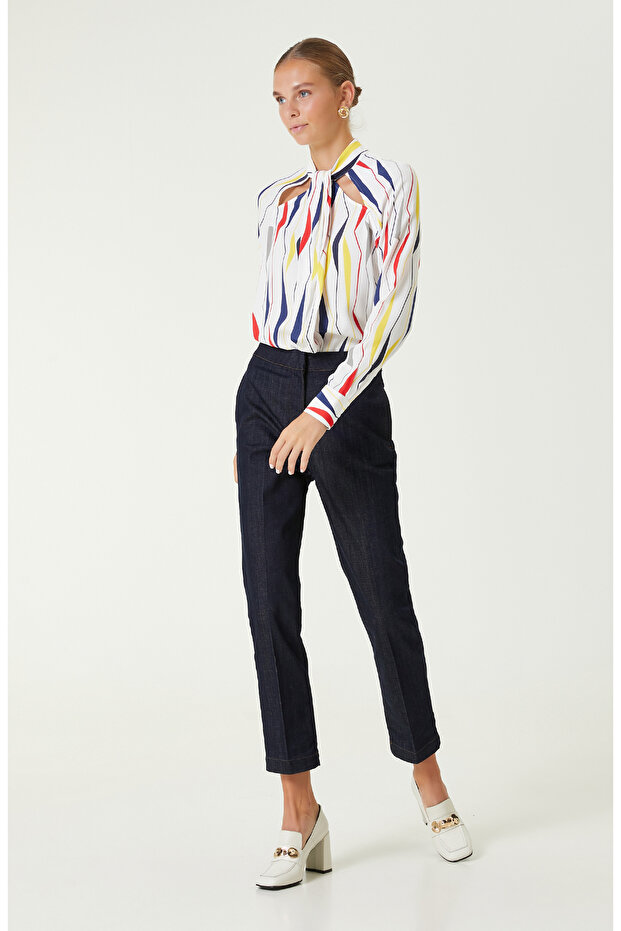 Beyaz Desenli Bluz - 3