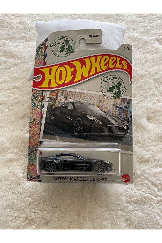 - Aston Martin One-77 (Long Carton) (H:147)