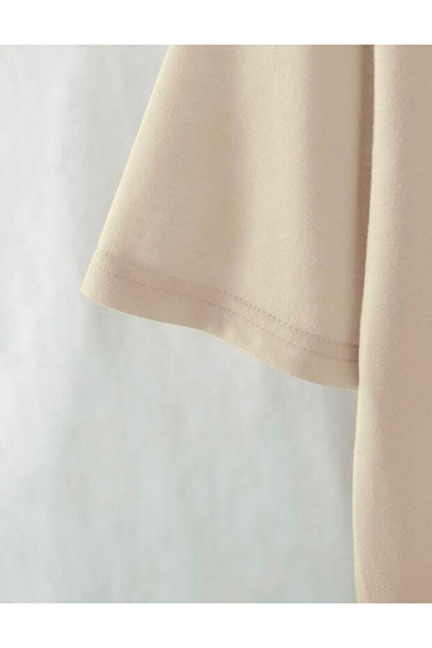 Kelebekler Baskılı Basic T-Shirt - 4