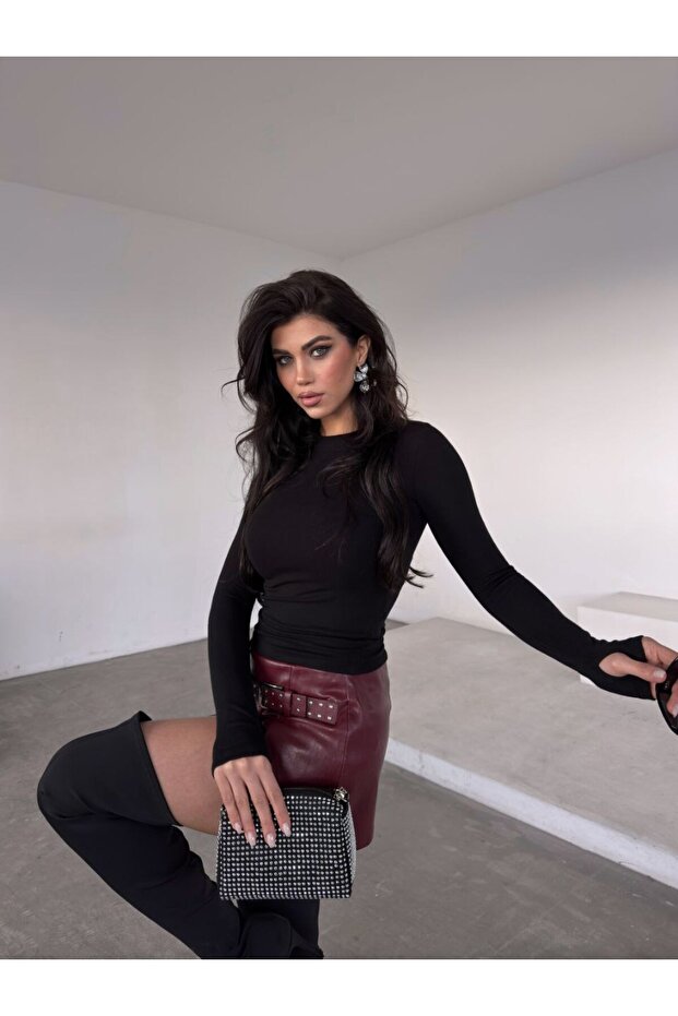 Bisiklet Yaka Parmak Geçmeli Basic Örme Bluz - 1