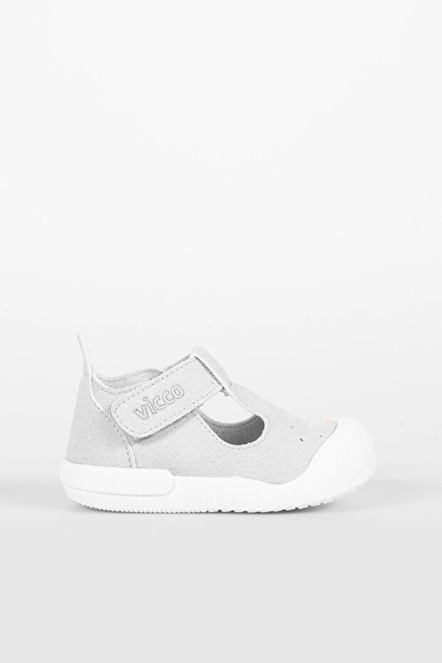 Boys and Girls First Step Shoes Loro 2 (Ultra Light Attention Wide Fit)