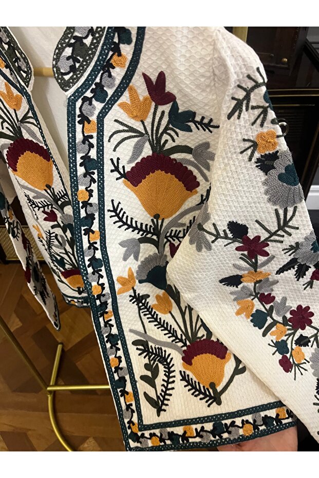 سترة مطرزة - 4