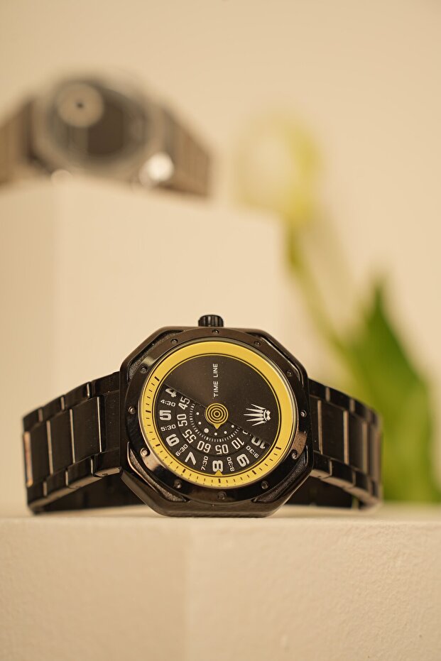 Aquarecer Black Wristwatch