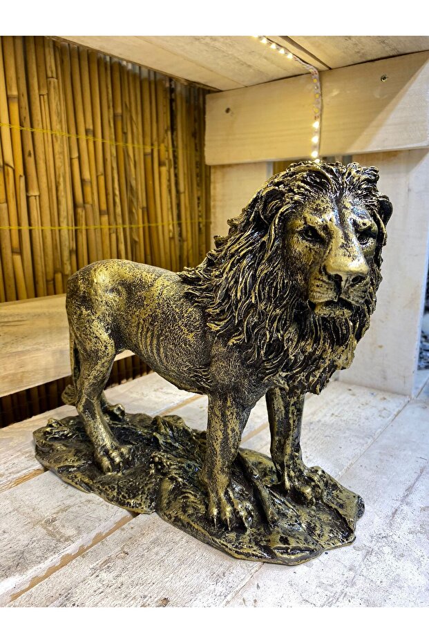 Aslan Kral Heykel - 1