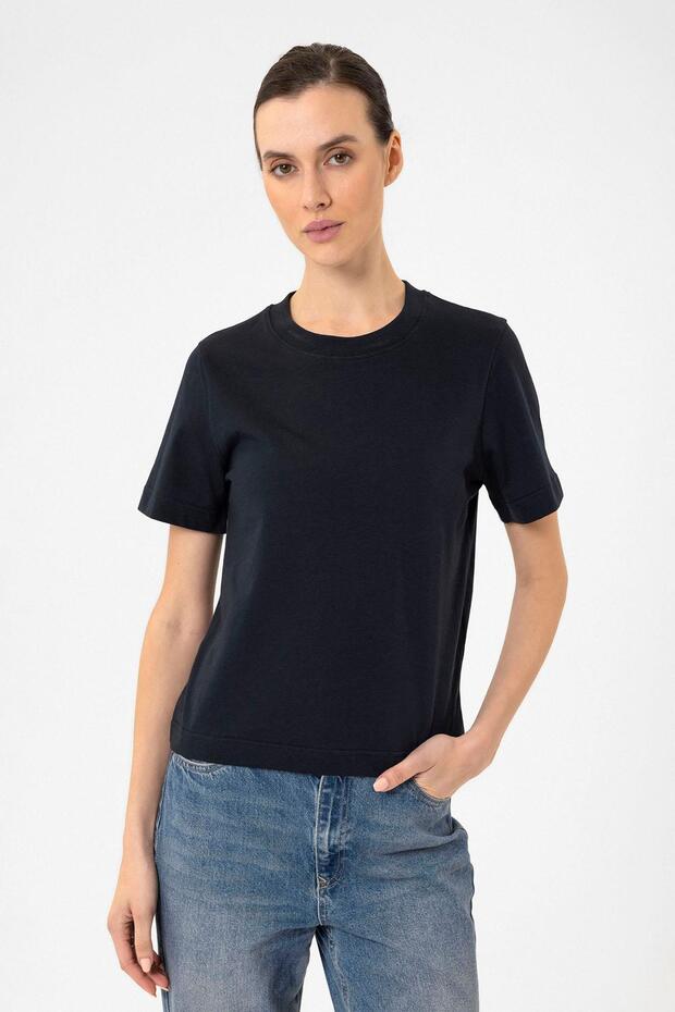 Crew Neck Basic T-Shirt