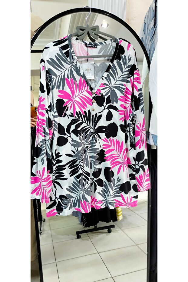 بلوزة نسائية كبيرة الحجم مطبوعة - 1