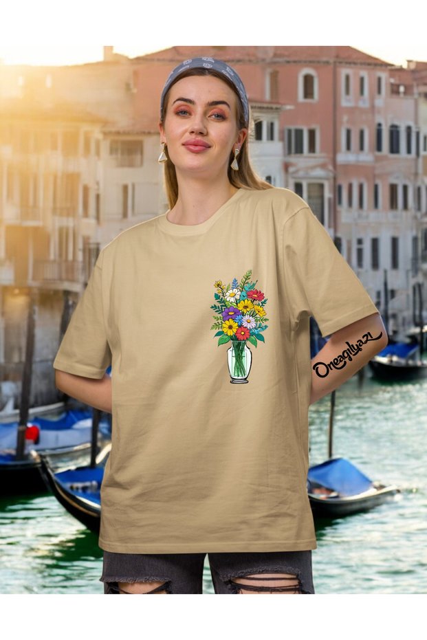 Vase Detail Printed Women's Oversize T-Shirt