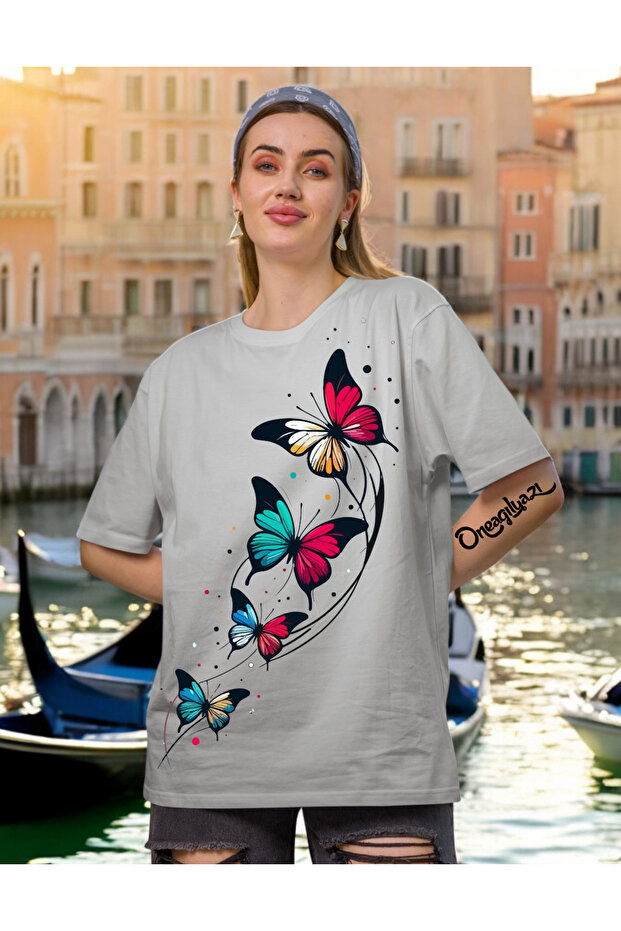 Multiple Butterfly Pattern Printed Women's Oversize T-Shirt