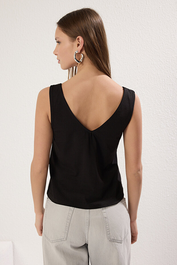 Siyah Fitted/Vücuda Oturan Şerit Aksesuar Detaylı Esnek Örme Bluz TWOSS25BZ00223 - 4
