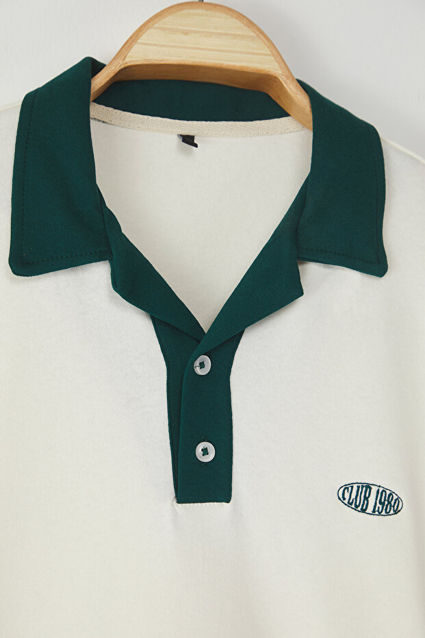 Ekru Oversize/Geniş Kesim Nakış Detaylı %100 Pamuk Polo Yaka T-shirt TMNSS25PO00013 - 6