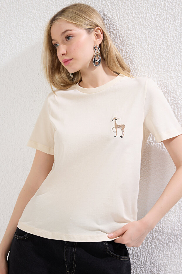 Taş %100 Pamuk Nakışlı Regular/Normal Kalıp Örme T-Shirt TWOSS24TS00160 - 1