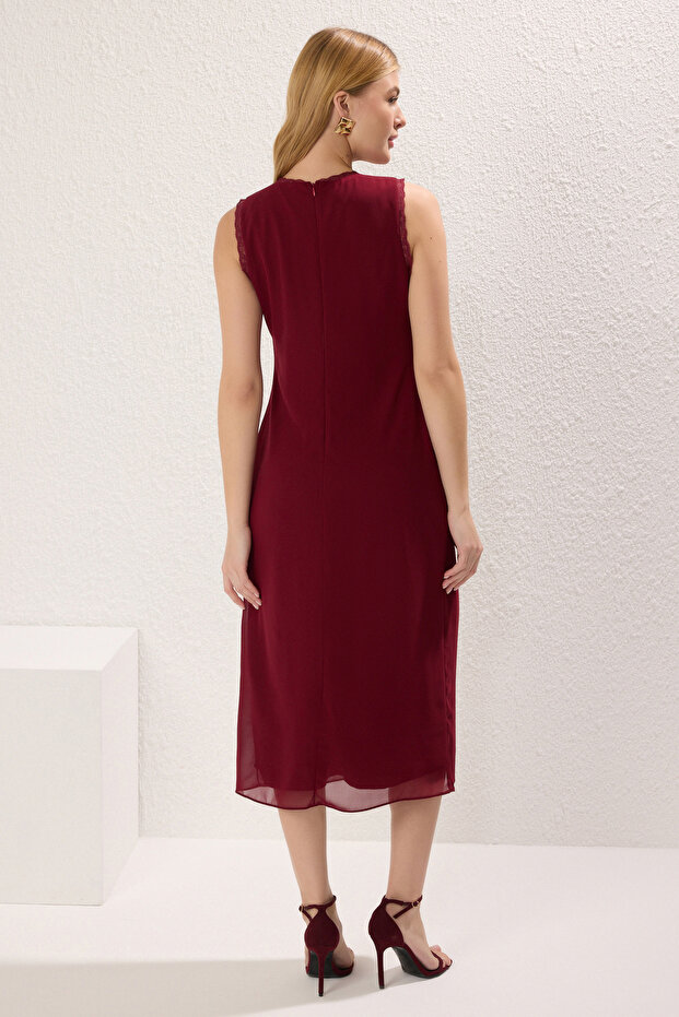 Bordo Düz Kesim Dantel Detaylı Midi Dokuma Elbise TWOSS25EL00409 - 4