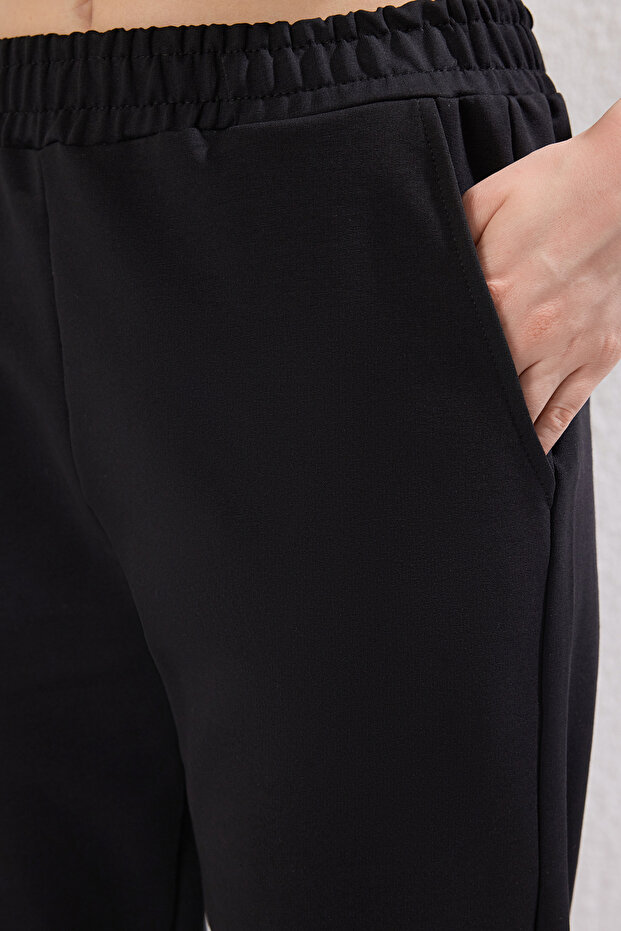 Siyah Slogan Baskılı Örme T-shirt Pantolon Alt-Üst Takım TWOSS25AU00098 - 4