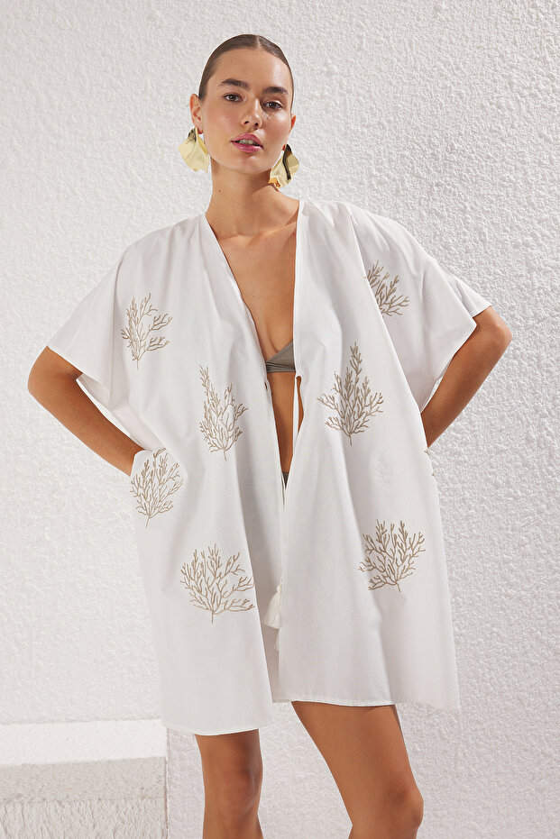 Beyaz Dokuma Nakışlı Plaj Mini Kimono&Kaftan TBESS25KM00012 - 2