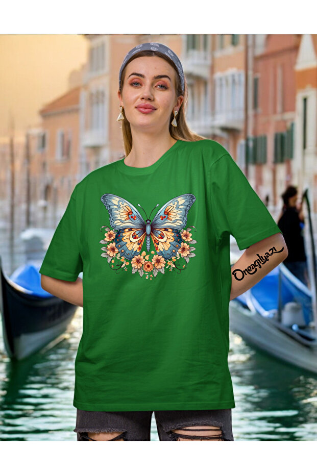 Butterfly Printed Women's Oversize T-Shirt